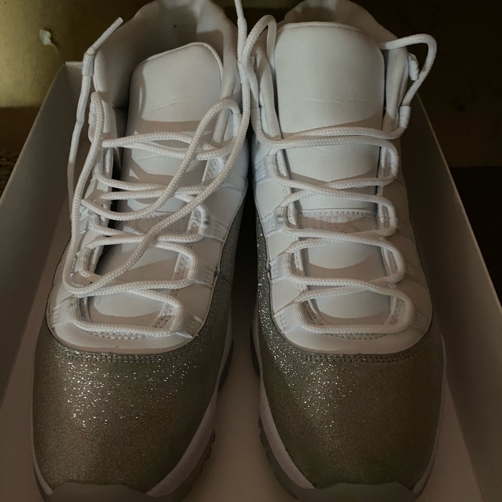 Nike Air Jordan Retro 11 Silver